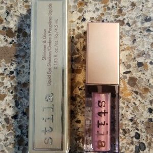 Stila shimmer and glow carefree eyeshadow